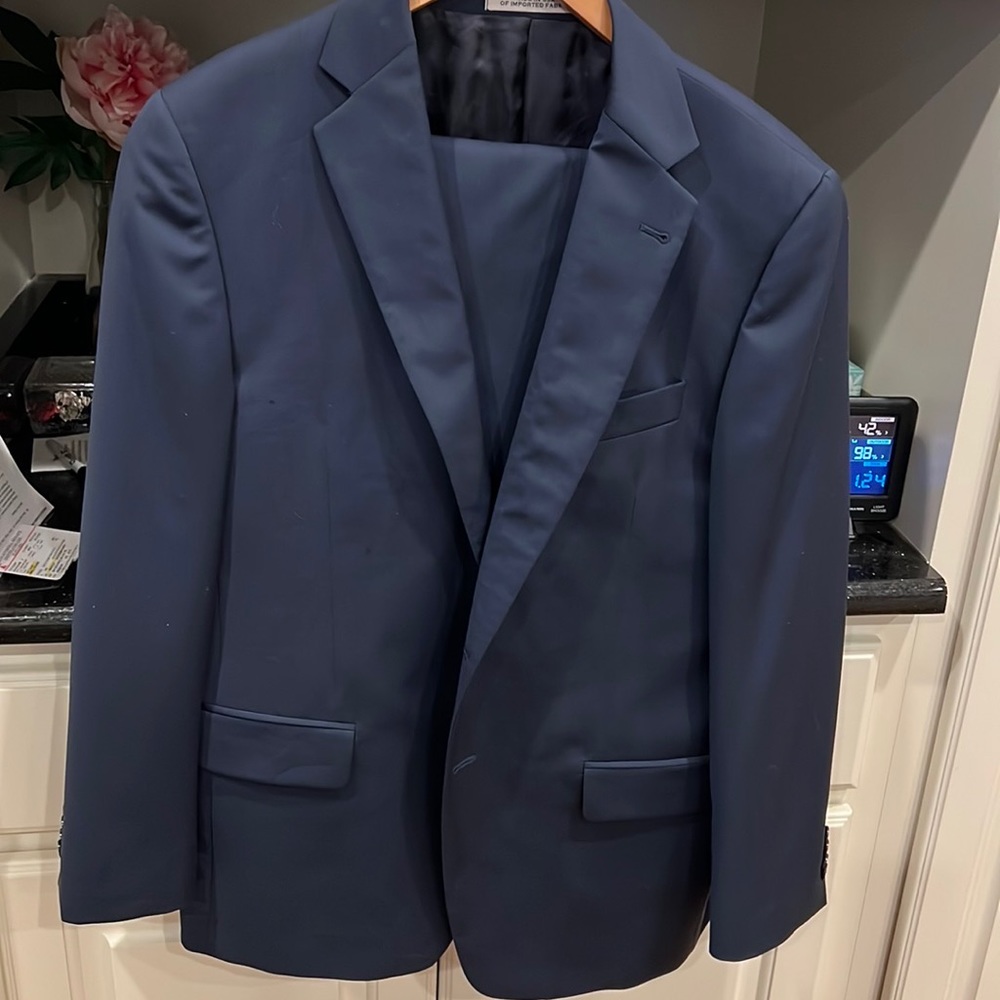 Jacket by Joseph Abboud. 40s. Free slacks!